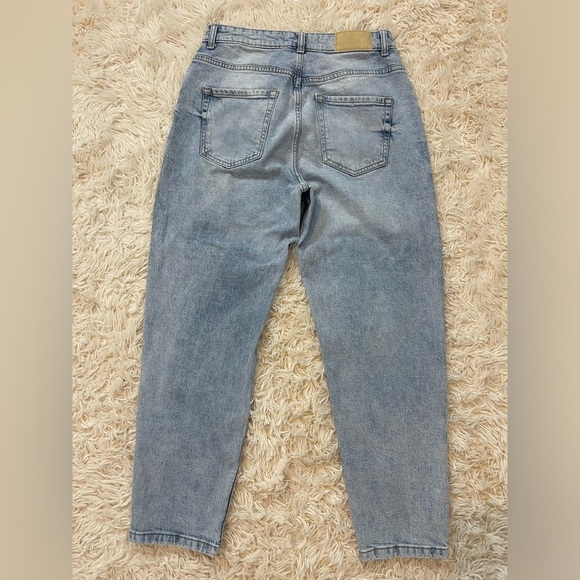 Zara mom fit high rise jeans washed blue zip size 8 straight legs - Picture 6 of 7